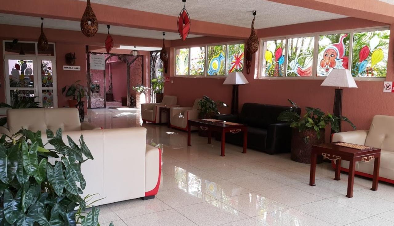 Imperial Golf View Hotel Энтеббе Экстерьер фото