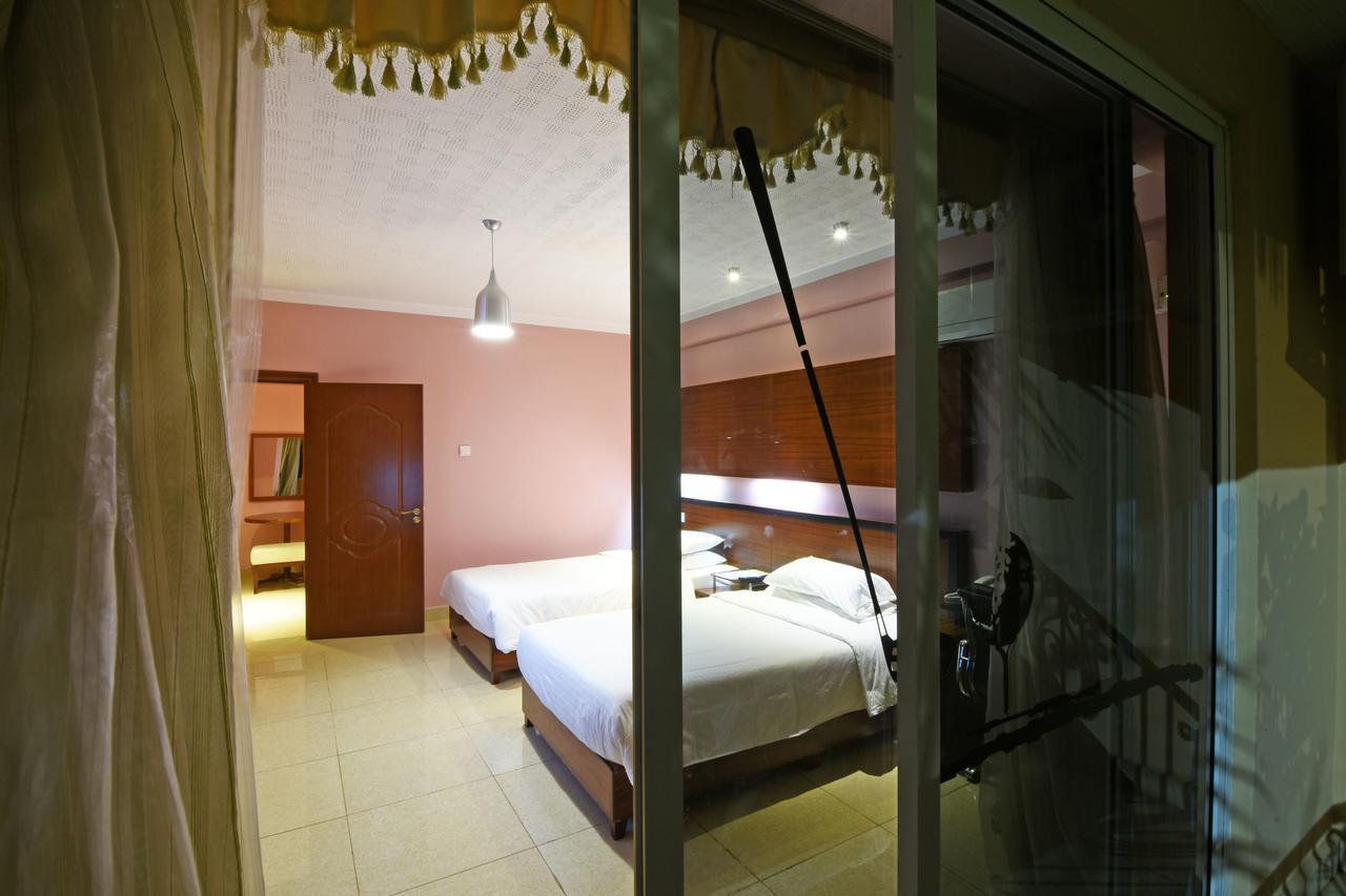 Imperial Golf View Hotel Энтеббе Экстерьер фото